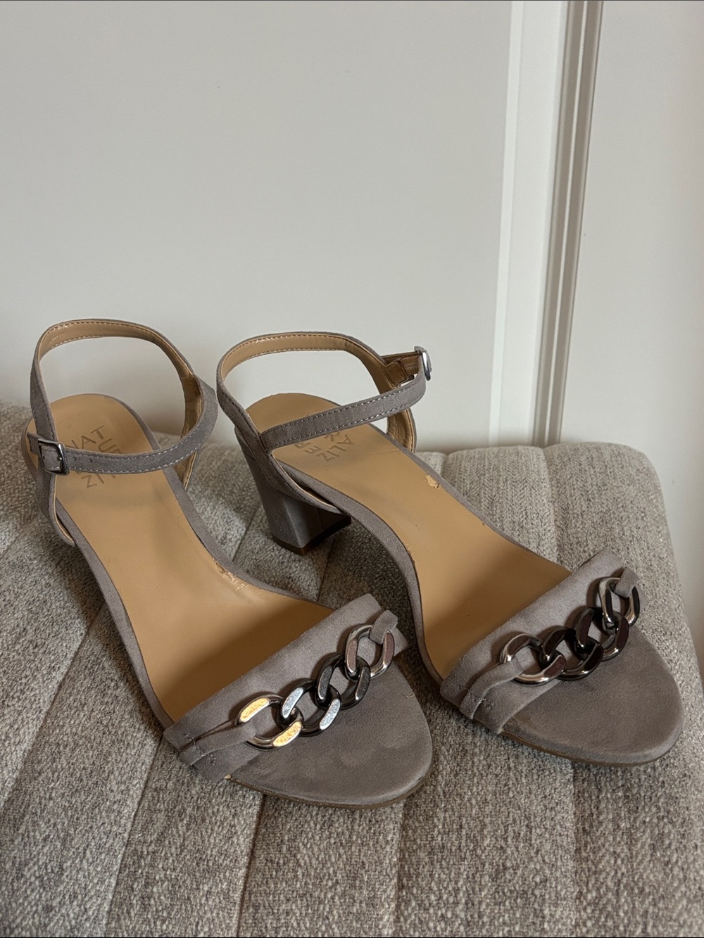 Naturalizer Gray Taupe Block Heel Sandals with Chain Trim 9.5
